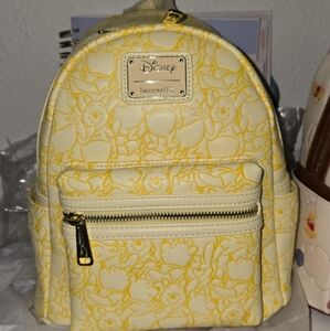 AOP yellow pooh Loungefly